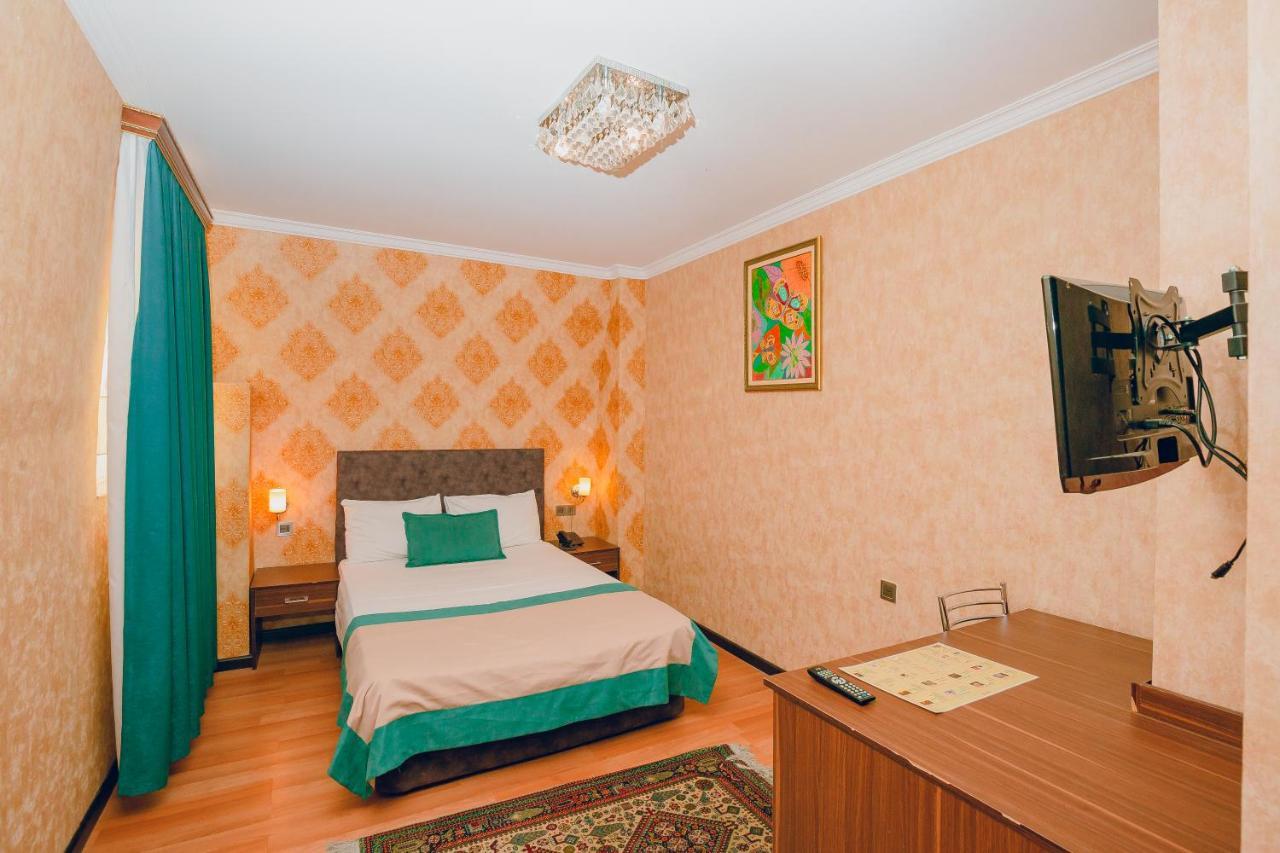 The Center Hotel Баку Екстер'єр фото